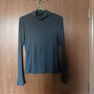 Old Navy Ribbed Turtleneck Shirt